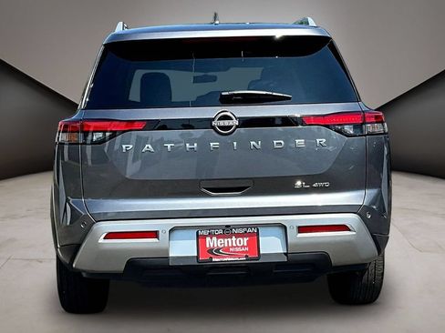 Certified 2025 Nissan Pathfinder SL AWD/4WD image 5