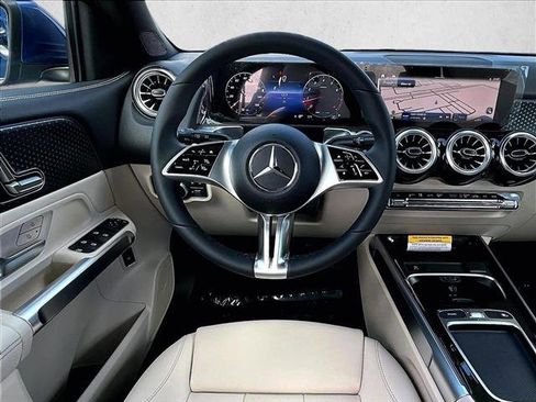 New 2026 Mercedes-Benz GLB 250 image 18