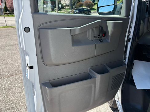 Used 2020 Chevrolet Express 2500 w/ Driver Convenience Package image 14