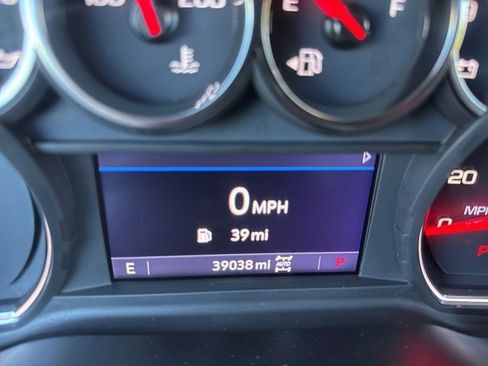 Used 2021 Chevrolet Silverado 1500 LT Trail Boss w/ Bed Protection Package image 17