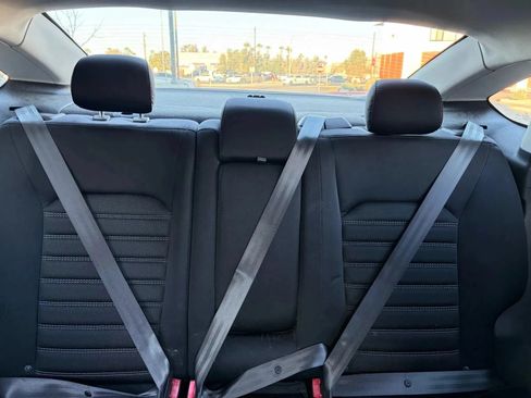 Used 2014 Ford Fusion SE FWD image 12