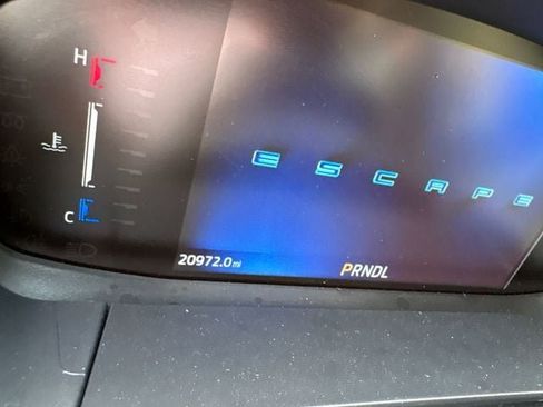 Used 2025 Ford Escape ST-Line w/ Equipment Group 301A FWD image 12