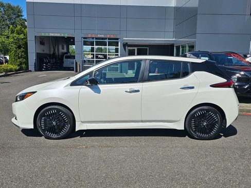 Certified 2024 Nissan Leaf SV Plus FWD image 8