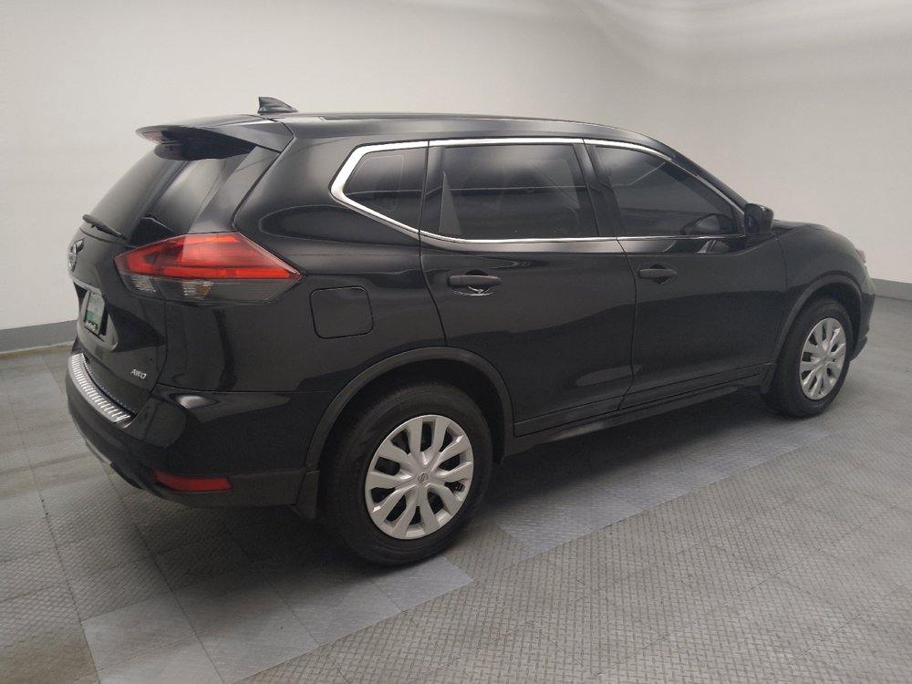 Used 2017 Nissan Rogue S AWD/4WD image 10
