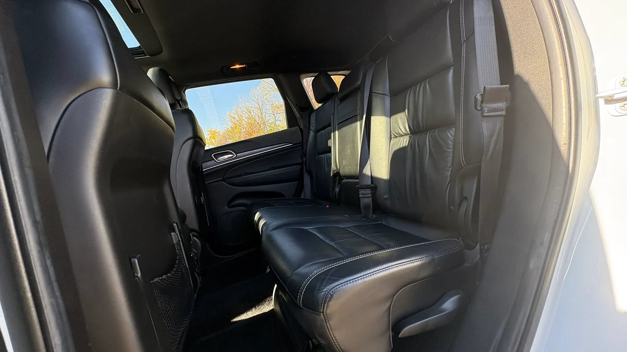 Used 2014 Jeep Grand Cherokee Limited AWD/4WD image 23