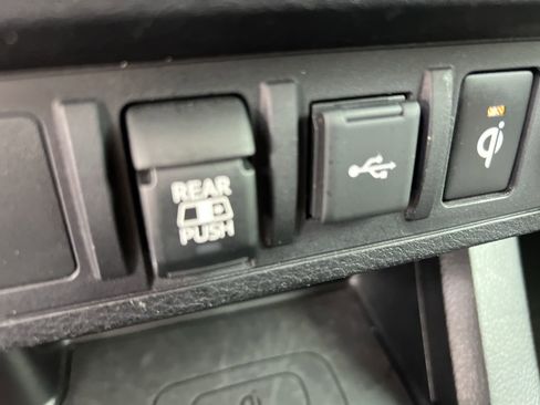 Used 2021 Toyota Tacoma TRD Sport RWD image 28