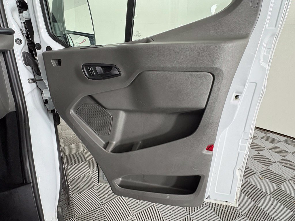 Used 2024 Ford Transit 350 XLT RWD image 32