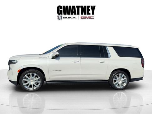 Used 2021 Chevrolet Suburban High Country image 3