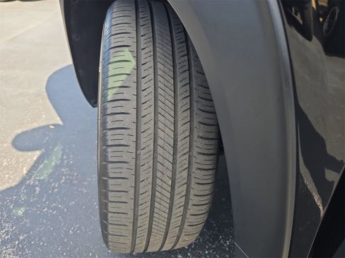 Used 2023 Chevrolet TrailBlazer RS w/ Convenience Package image 28