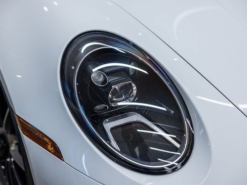 Used 2022 Porsche 911 Carrera S image 7
