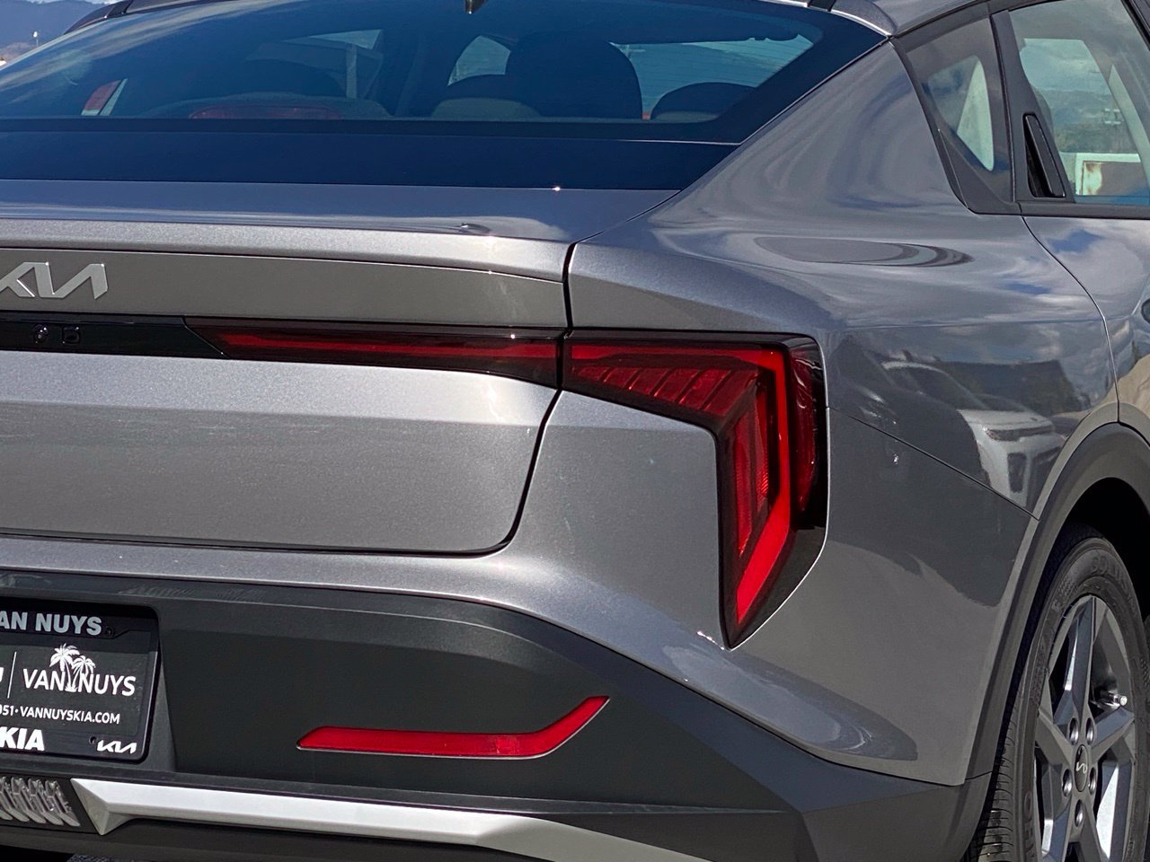New 2027 Kia K4 FWD image 3