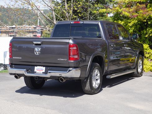 Used 2020 RAM 1500 Laramie image 26