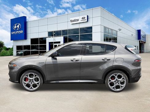 Used 2024 Alfa Romeo Tonale Veloce AWD/4WD image 8