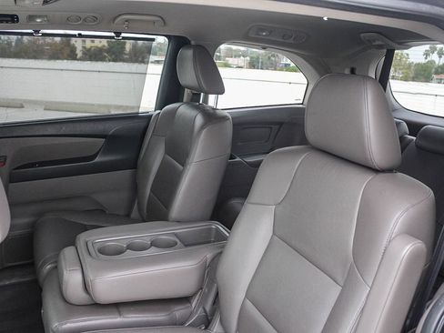 Used 2016 Honda Odyssey EX-L image 19