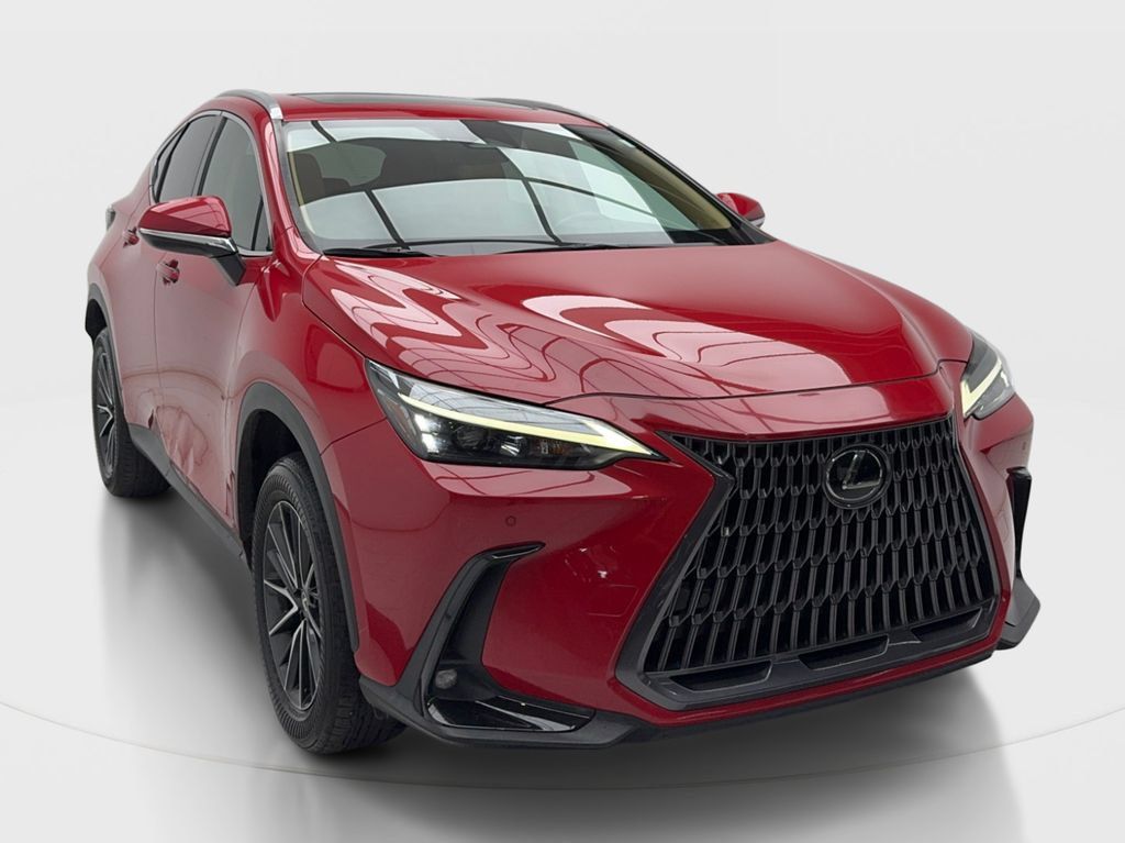 Used 2024 Lexus NX 250 FWD image 3