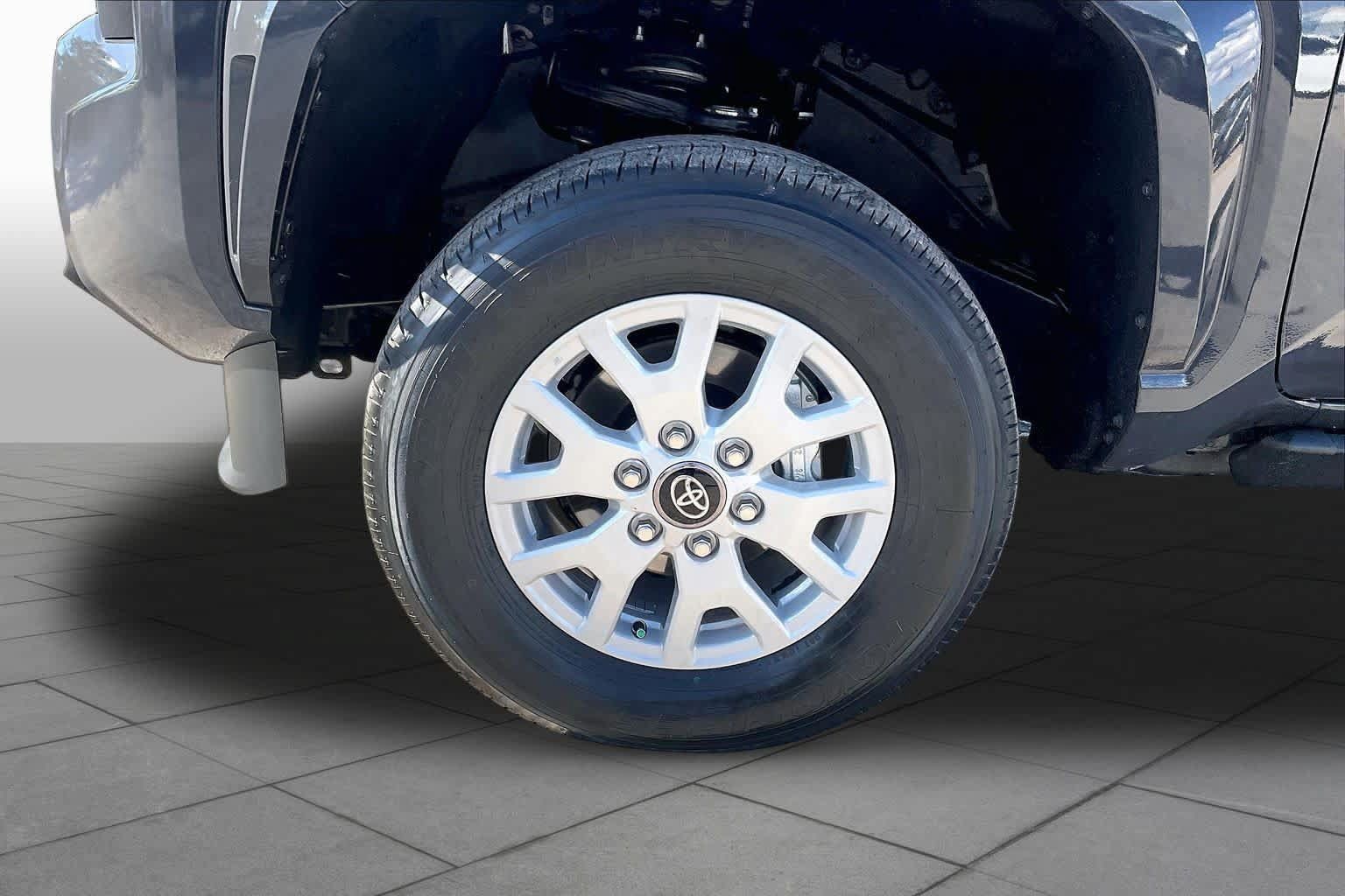 Used 2026 Toyota Tacoma SR5 RWD image 11