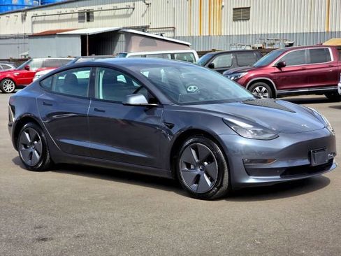 Used 2022 Tesla Model 3 Long Range AWD/4WD image 1