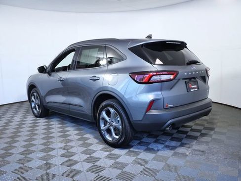Certified 2025 Ford Escape ST-Line AWD/4WD image 4