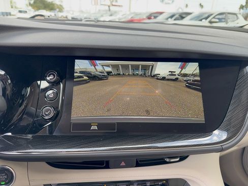 Used 2022 Buick Envision Preferred image 18