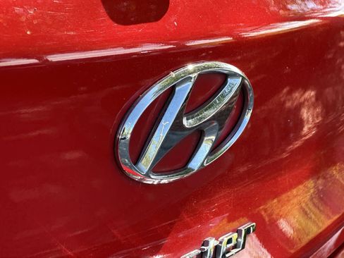 Used 2022 Hyundai Veloster N image 10