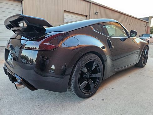 Used 2012 Nissan 370Z Coupe RWD image 4