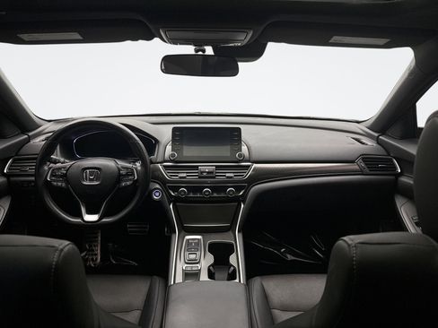 Used 2018 Honda Accord Sport image 14