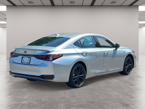 New 2025 Lexus ES 300h F Sport image 5