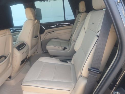 Used 2021 Cadillac Escalade Premium Luxury w/ Driver Assist Tech Package AWD/4WD image 8