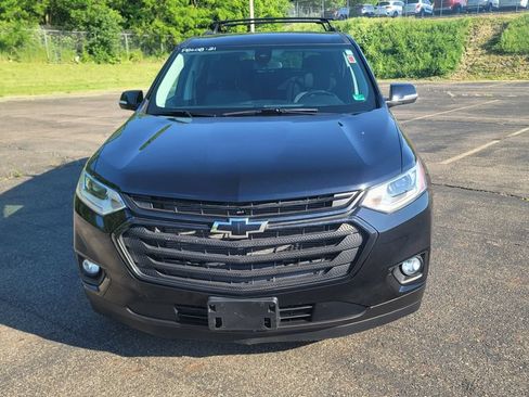 Used 2021 Chevrolet Traverse LT w/ LPO, Blackout Package AWD/4WD image 4