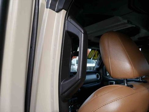 Certified 2020 Jeep Gladiator Rubicon image 20