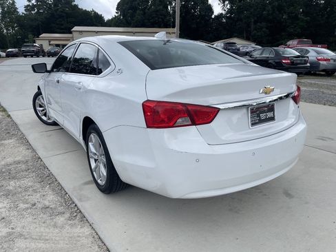 Used 2016 Chevrolet Impala LT w/ Convenience Package FWD image 9