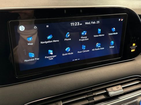 Used 2022 Hyundai Palisade Calligraphy image 13