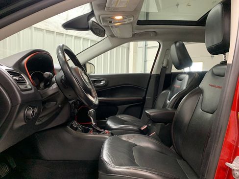 Used 2018 Jeep Compass Trailhawk w/ Leather Interior Group image 16