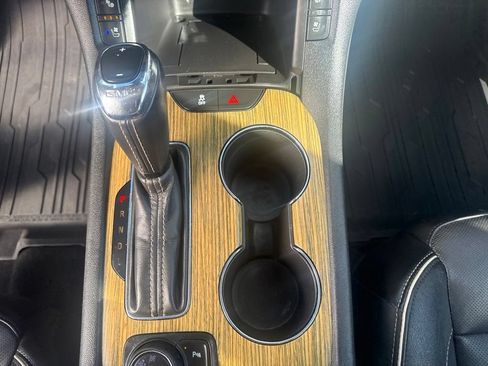Used 2019 GMC Acadia Denali w/ Technology Package FWD image 29