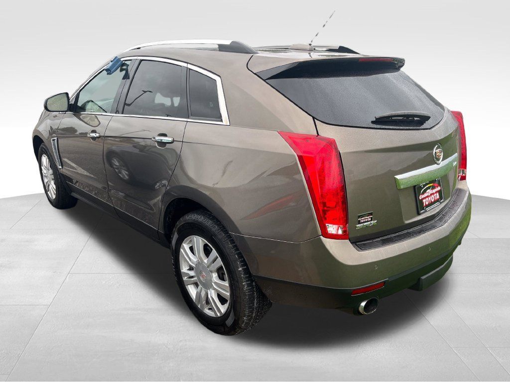 Used 2015 Cadillac SRX Luxury w/ Driver Awareness Package FWD image 2