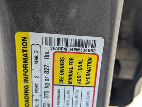 Used 2014 Ford Fiesta Titanium FWD image 35