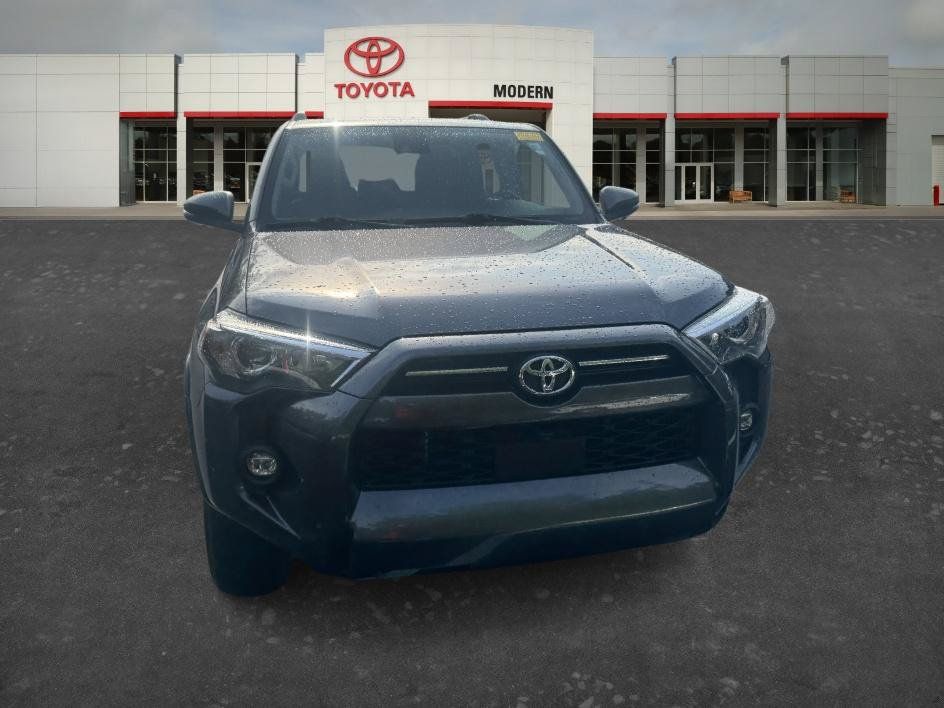 Used 2023 Toyota 4Runner SR5 Premium w/ Moonroof Package RWD image 8