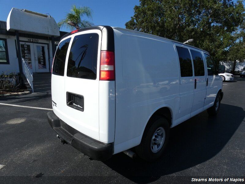 Used 2015 Chevrolet Express 2500 RWD image 10
