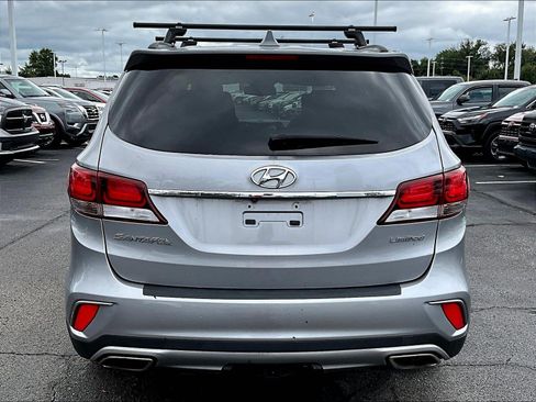Used 2017 Hyundai Santa Fe Limited FWD image 5
