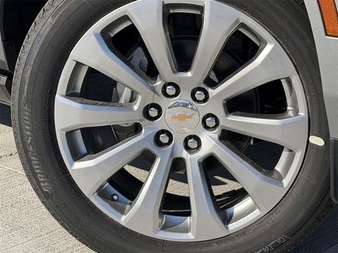 New 2026 Chevrolet Tahoe Premier image 9