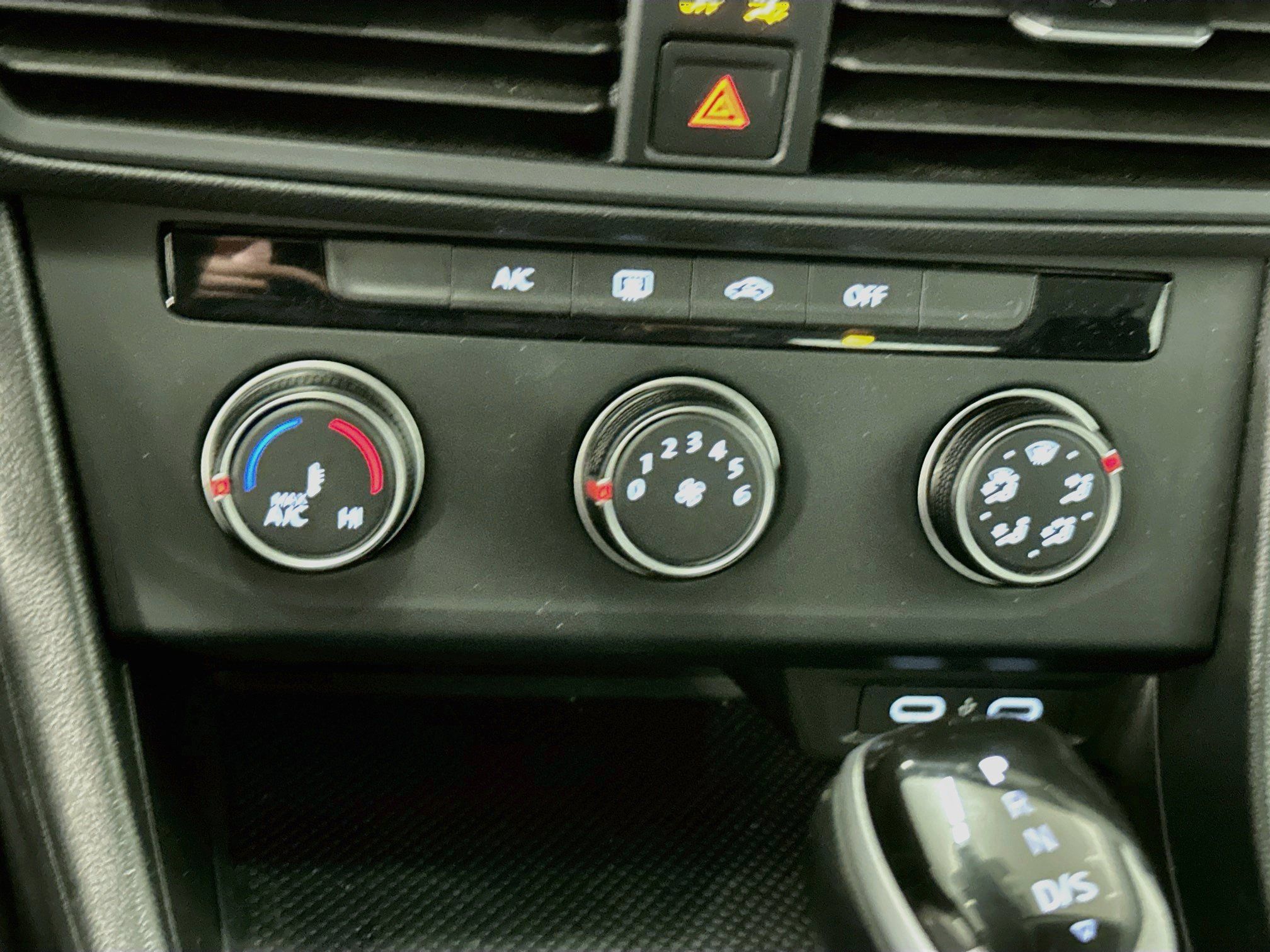 Used 2024 Volkswagen Jetta S FWD image 23