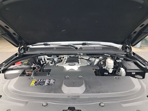 Used 2018 Cadillac Escalade Luxury image 28