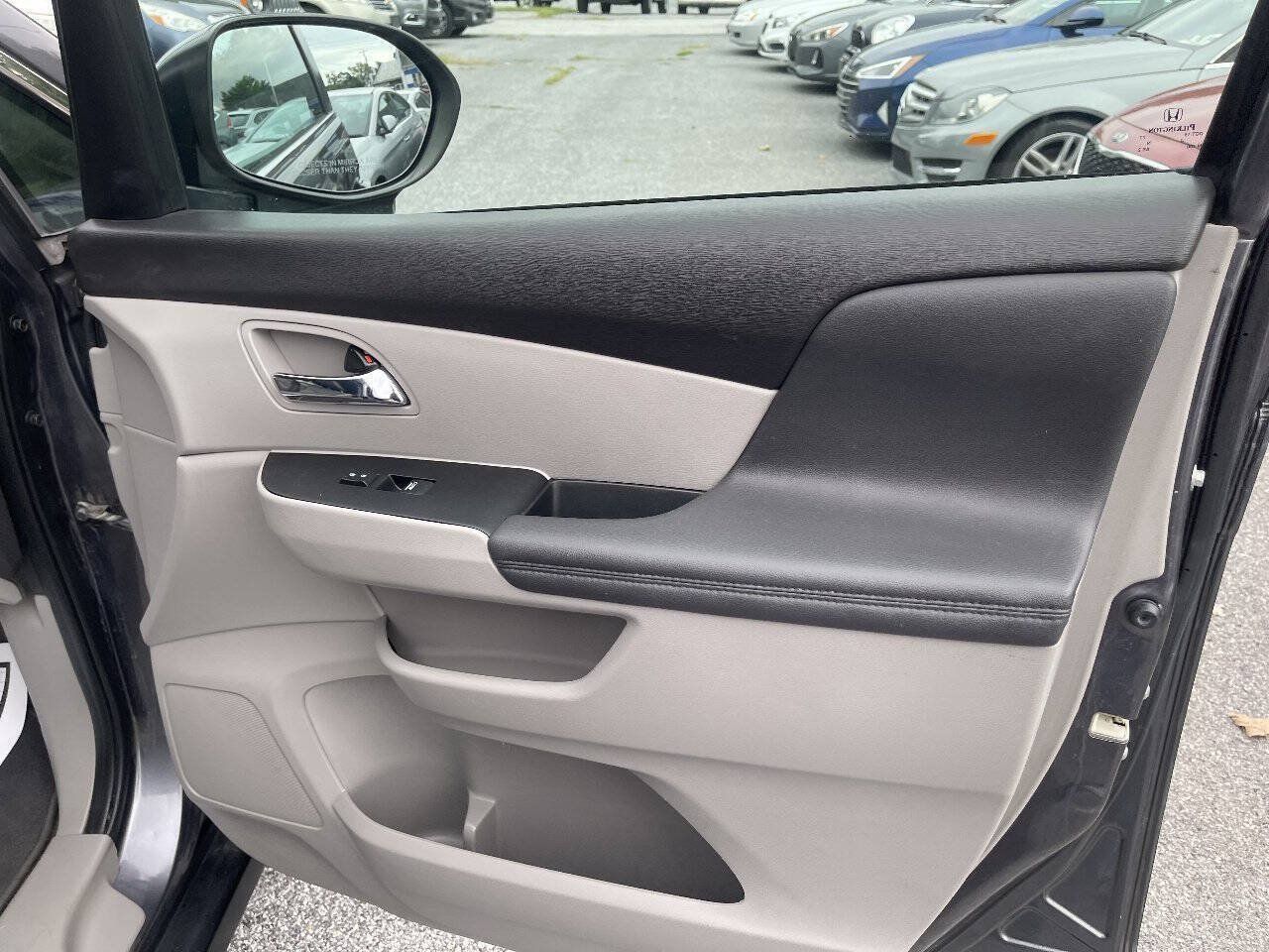 Used 2014 Honda Odyssey EX-L image 29