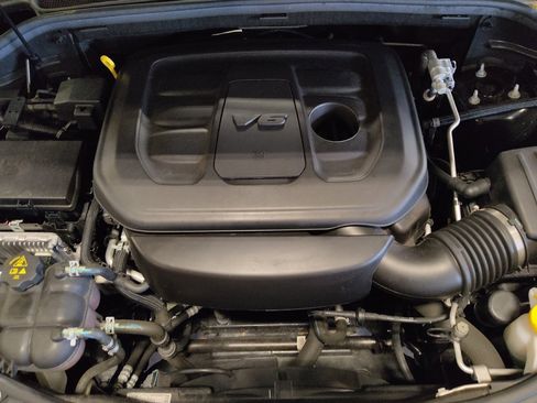 Used 2021 Jeep Grand Cherokee Laredo X AWD/4WD image 30