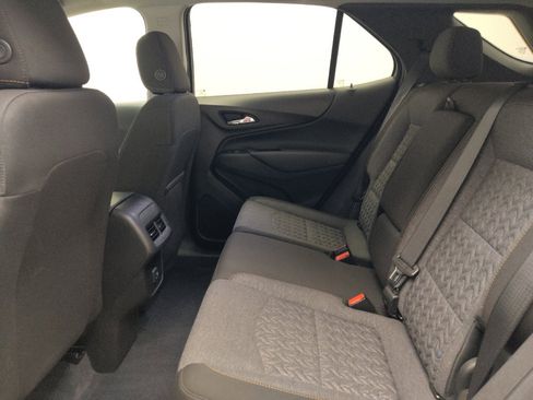 Used 2023 Chevrolet Equinox LT AWD/4WD image 18