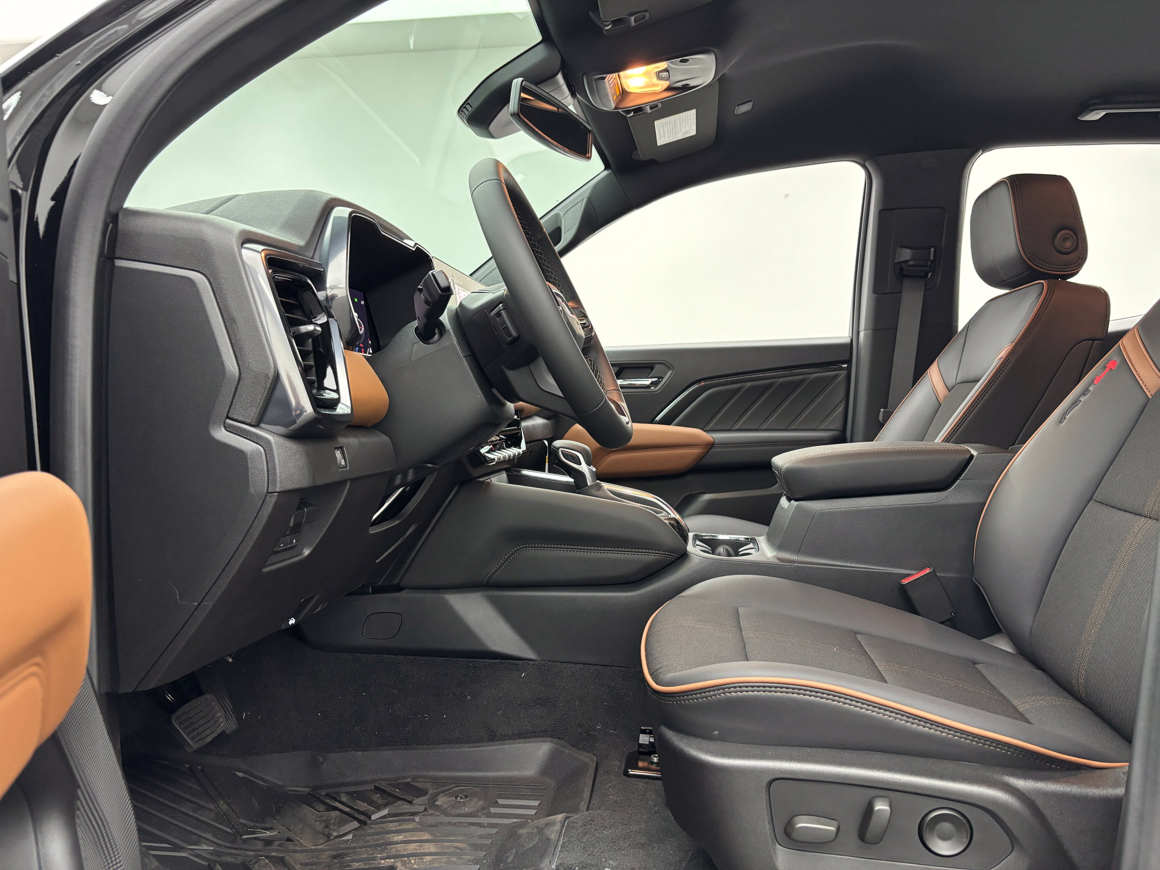 New 2026 GMC Canyon AT4 w/ Nightfall Essentials Package AWD/4WD image 16