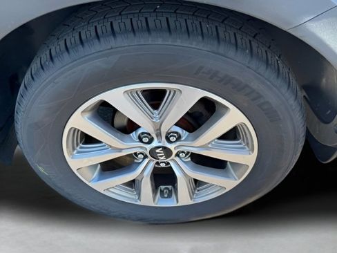 Used 2015 Kia Sportage LX FWD image 2