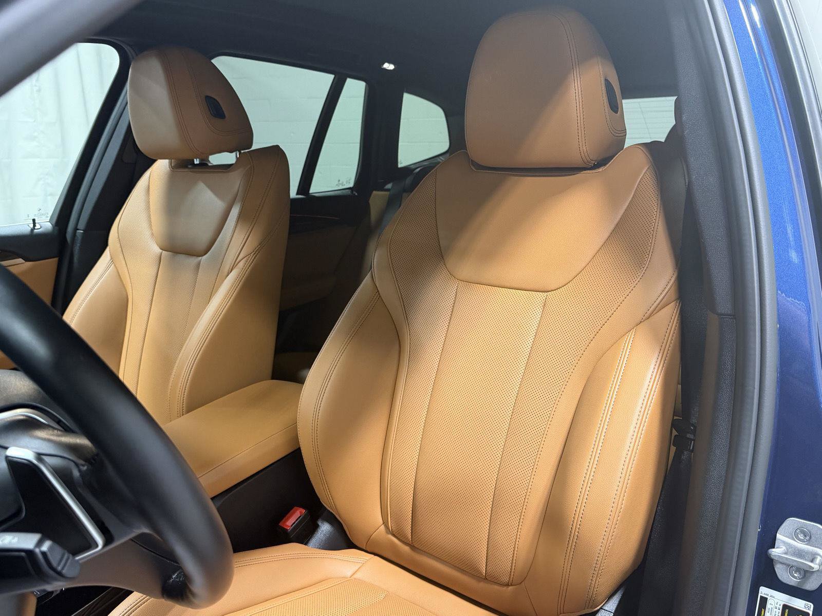 Used 2024 BMW X3 xDrive30i w/ Premium Package AWD/4WD image 2