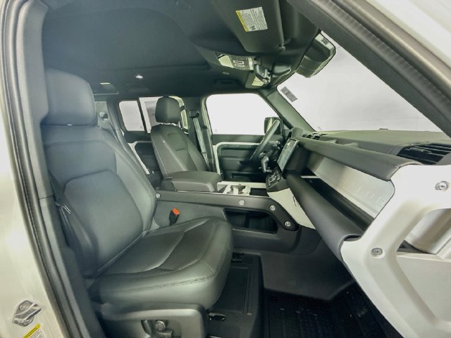 New 2026 Land Rover Defender 110 S AWD/4WD image 30