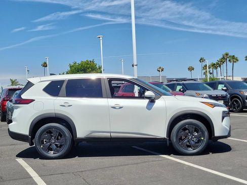 New 2026 Nissan Rogue SV FWD image 7